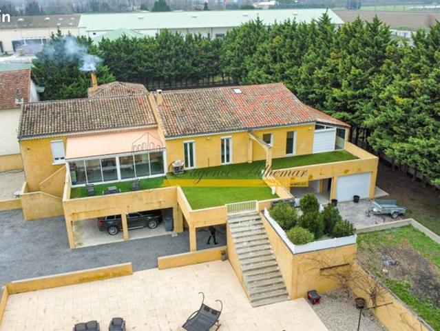 Villa 14 pièces 460 m²