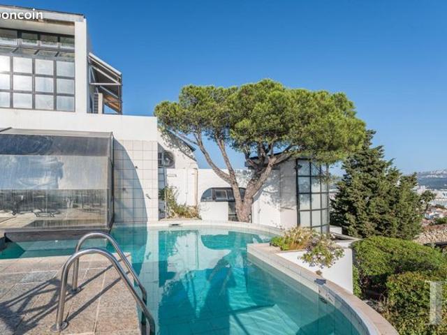 Villa 14 pièces 550 m²