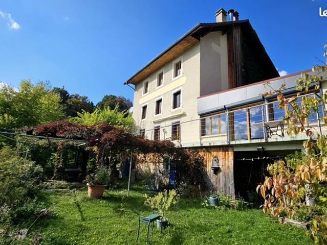 Villa 15 pièces 306 m²