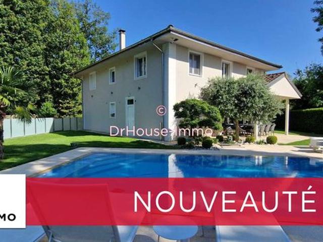 Villa 15 pièces 309 m²
