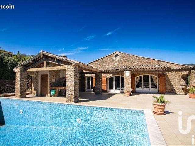Villa 15 pièces 497 m²