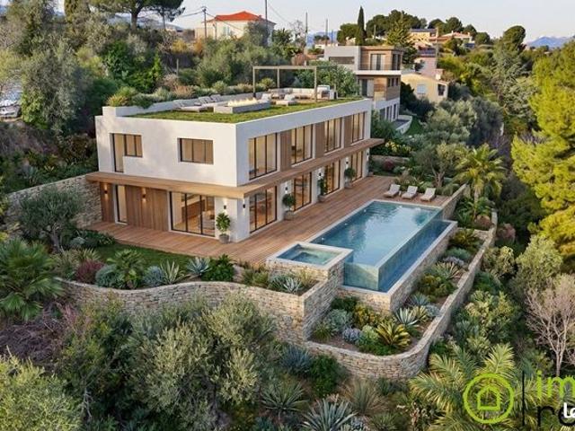 Villa 16 pièces 500 m²