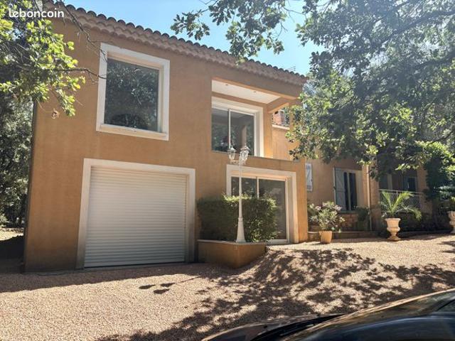 Villa 174m² à TAVERNES