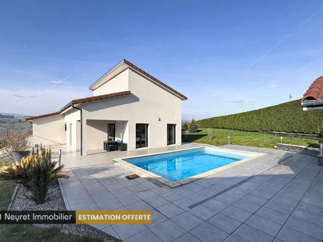 Villa 190 m2 avec Piscine et terrain de pétanque