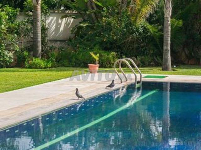 Villa 2000m² à vendre à anfa supérieure