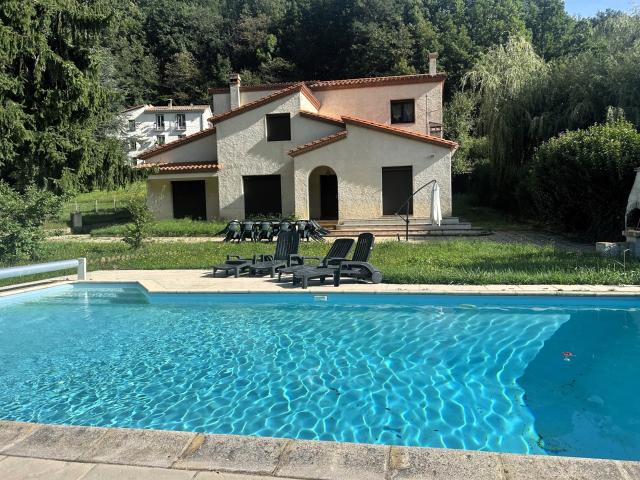 Villa 200 m2 avec piscine 220m² Prats de Mollo la Preste