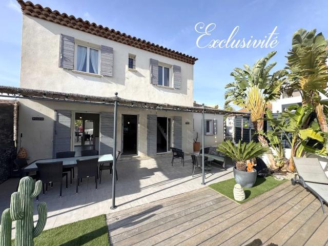 Bandol, à 8 mn à pied du port, villa avec piscine, 5 chambres