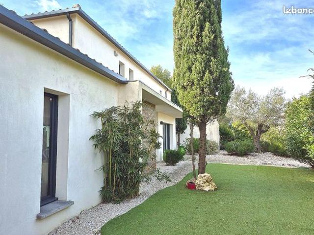 Villa 215 m² Saint Vincent de Barbeyrargues