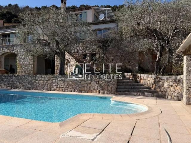VILLA 221 m² – VUE PANORAMIQUE + PISCINE – SPERACEDES