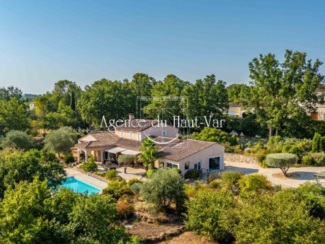 Villa 230m2 avec piscine, et jolie vue