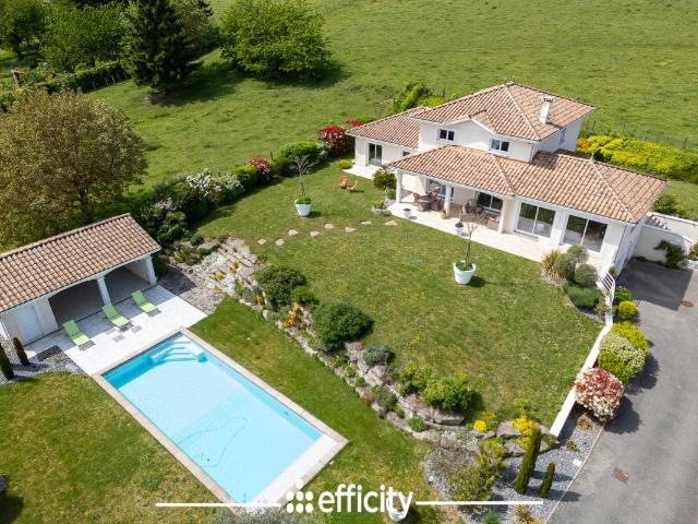 Villa 233m² Chèzeneuve