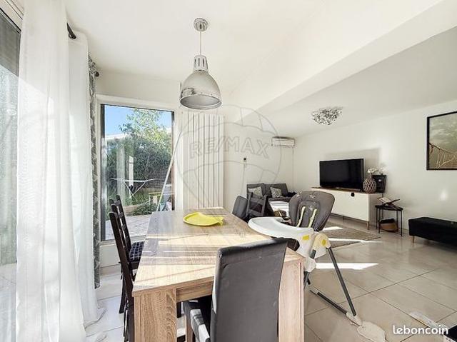 Villa 2 pièces 100 m²