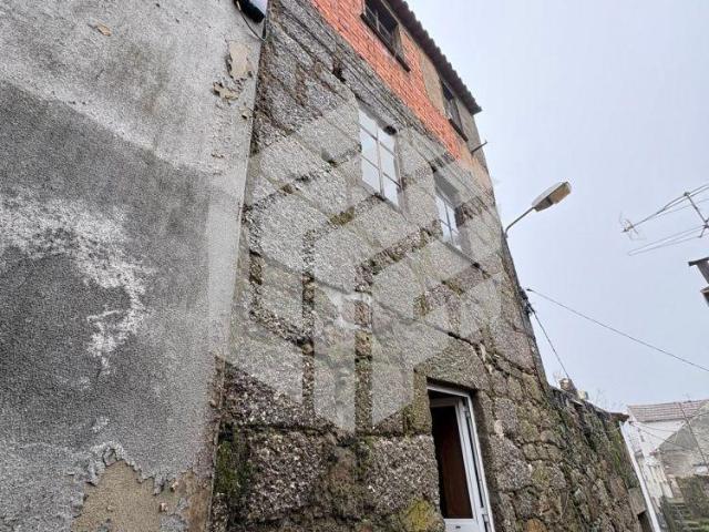 villa 2 quarto, Coimbra Oliveira do Hospital 3400 DS101042300