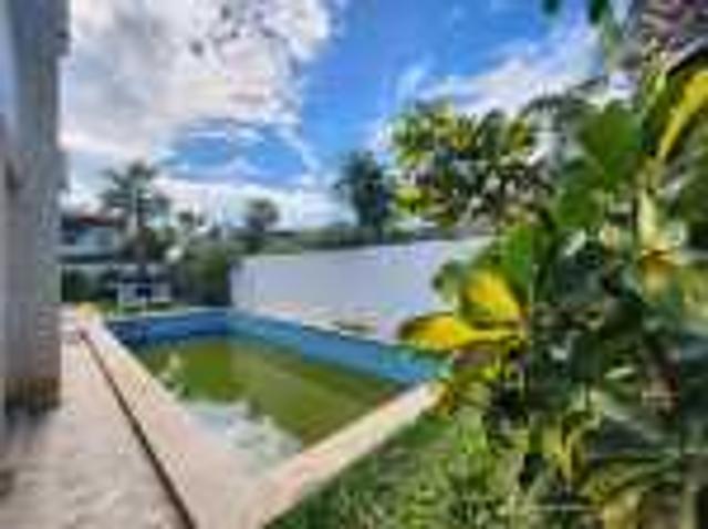 Villa 300 m² avec piscine à Tamaris