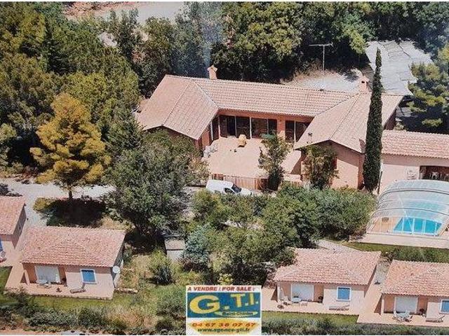 Villa 359m ² 359m² Saint Chinian