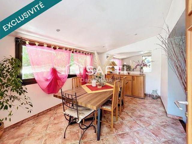 Villa 3 chambres, Marseille 11e Arrondissement Provence Alpes Côte d'Azur 13011 ES87724064