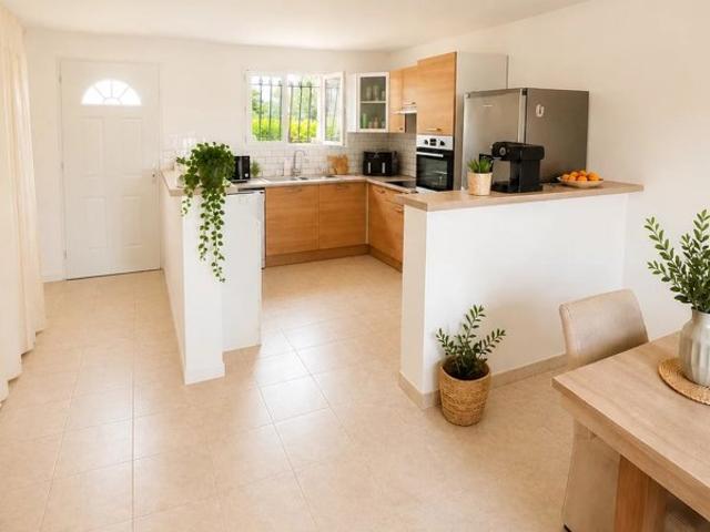 Villa 3 chambres dans un secteur résidentiel sur un terrain