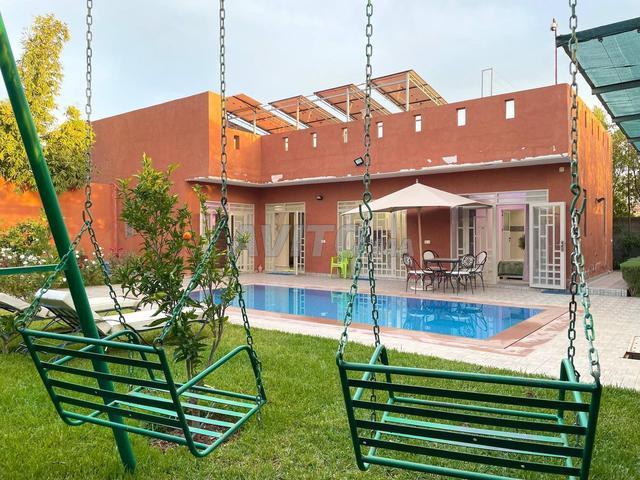 Villa Calme et Sécurisée avec Piscine Privée