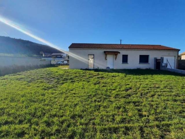 Villa 3 chambres RT2012 de plain pied FELINES