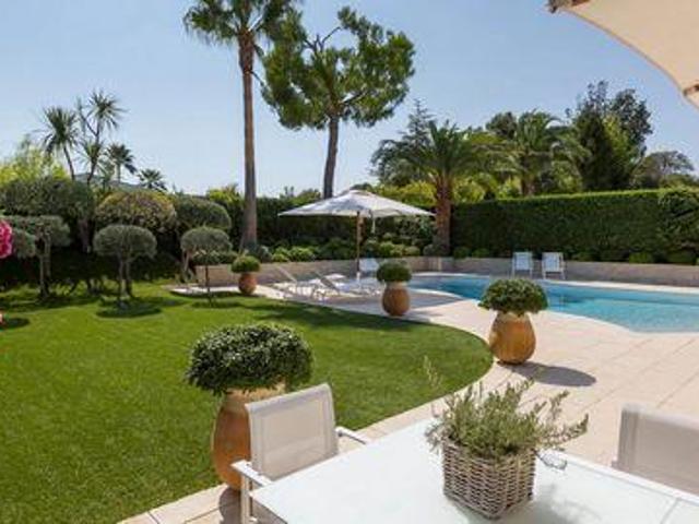 Villa 3 chambres, Villeneuve Loubet Provence Alpes Côte d'Azur 06270 DS75229750