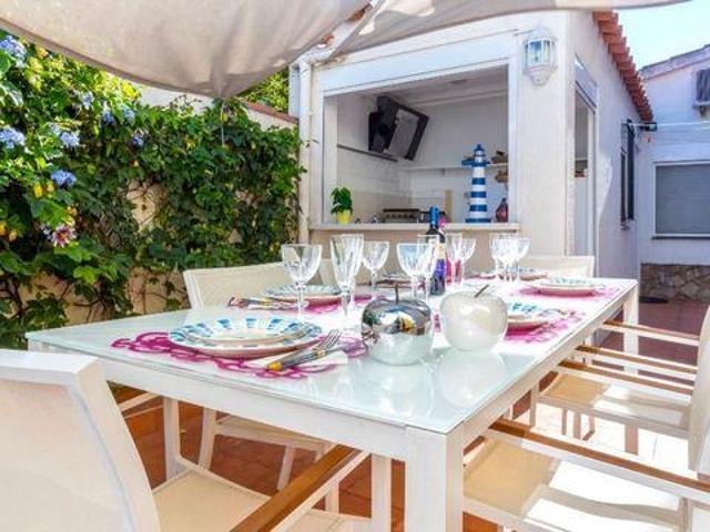 Villa 3 Dormitorio Girona CataluñaCatalonia ELS98302890