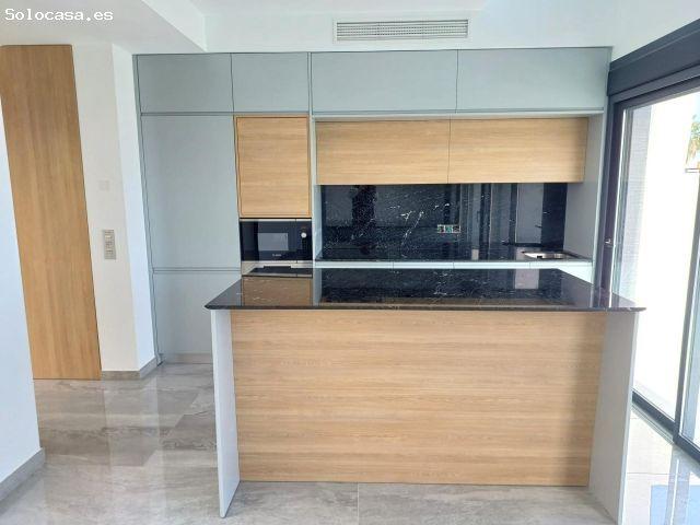 VILLA 3 DORMITORIOS EN ZONA CASTELAR