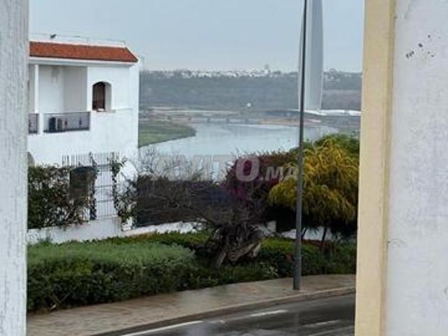 Villa 3 façades à Youssoufia est Rabat à vendre