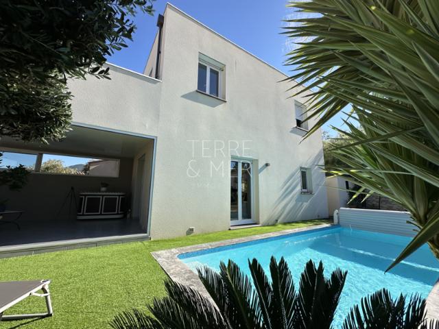 Villa 3 faces, avec piscine à Villelongue Dels Monts