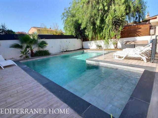 VILLA 3 FACES PISCINE ET LOGEMENT INDEPENDANT