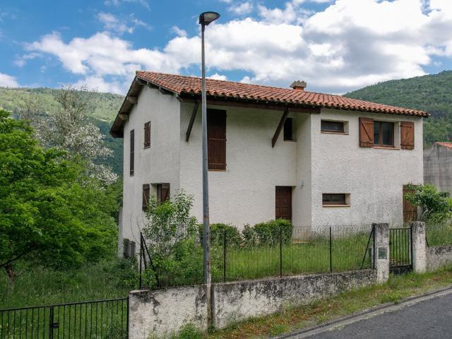 Villa 3 faces 165 m2 sur 442 m2 de terrain 165m² Prats de Mollo la Preste