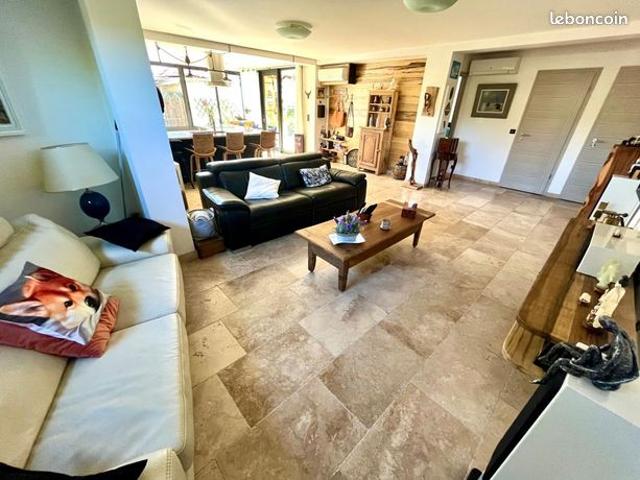 Villa 3 pièces 100 m²