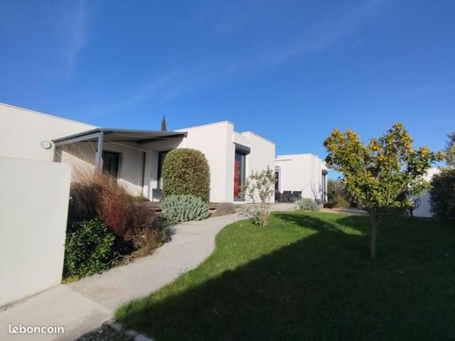 Villa 3 pièces 110 m²