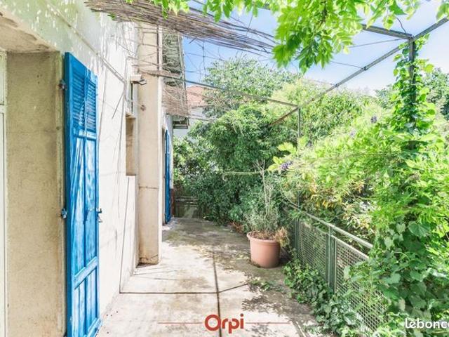 Villa 3 pièces 110 m²