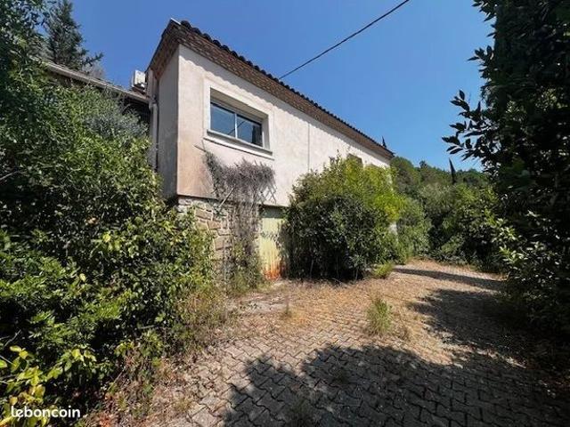 Villa 3 pièces 120 m²