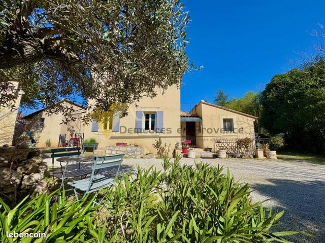 Villa 3 pièces 120 m²
