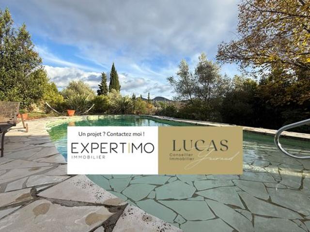 Villa 3 pièces 154 m²