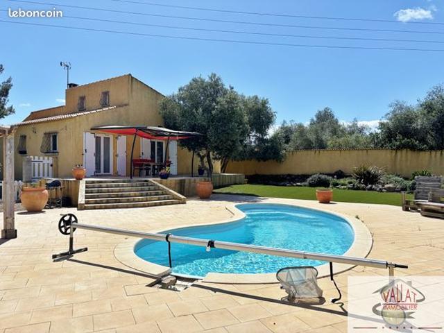 Villa 3 pièces 155 m²