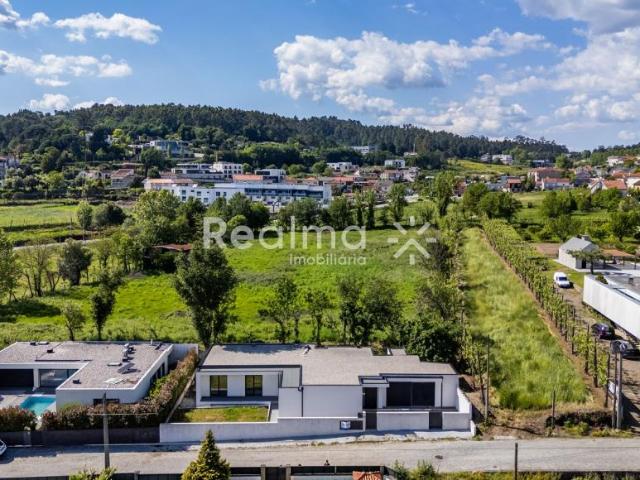 villa 3 quarto, Braga Braga 4715 DLS102242893