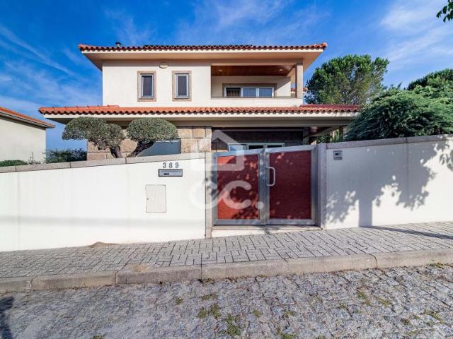 villa 3 quarto, Guimarães Braga DLS94215268