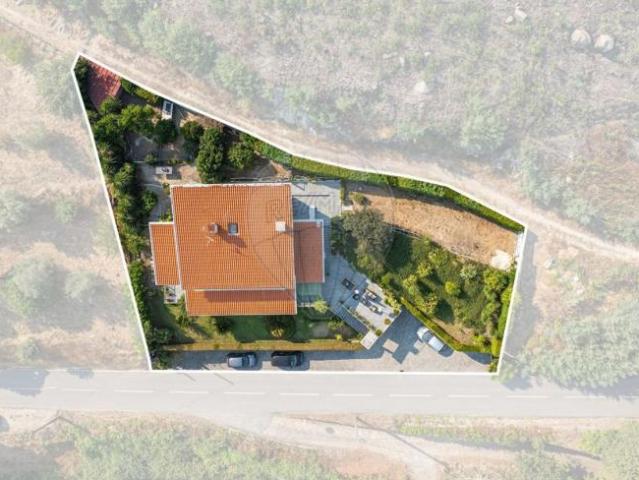 villa 3 quarto, Guimarães Braga DLS99701409