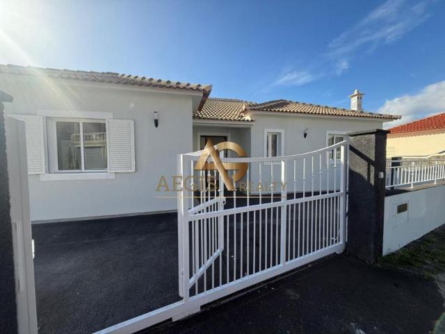 villa 3 quarto, Madeira Santa Cruz 9100 DLS98956715