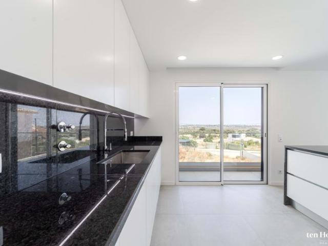 villa 3 quarto, Mexilhoeira Grande Algarve DLS86021353