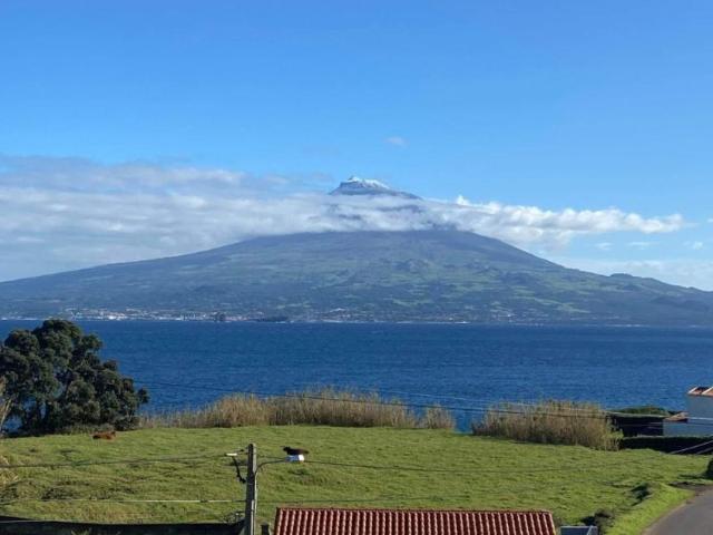 villa 3 quarto, Praia do Almoxarife Faial 9900 451 DS98792777