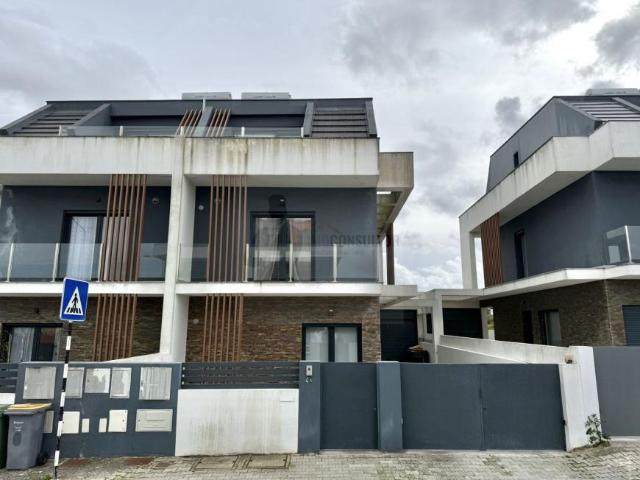 villa 3 quarto, Setúbal Seixal 2865 DLS100121728