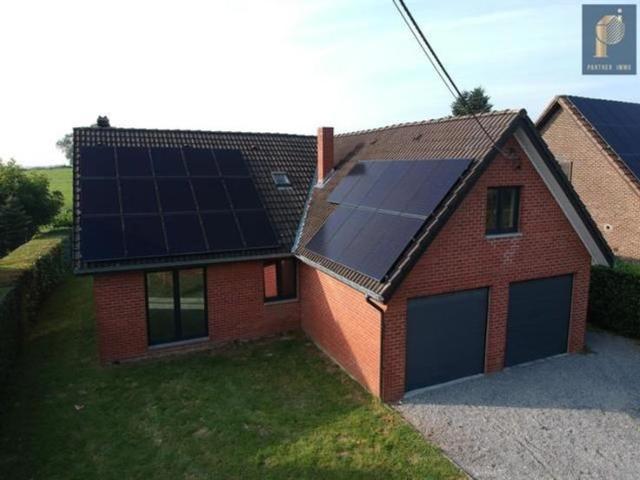 Villa 3ch. poss. 4 avec 2 garages