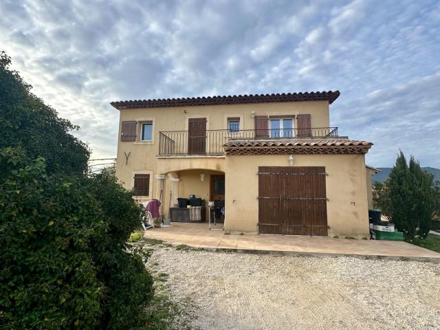 VILLA T3 PIERREFEU