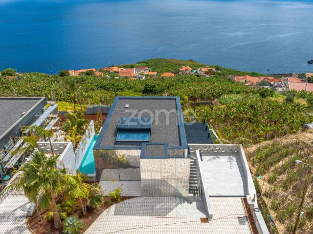 Villa T2 | Arquitectura Moderna | Nova|Luxo| Vista Mar |Ribeira Brava