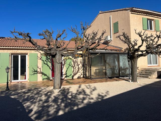 VILLA T7 + GGE + PISCINE
