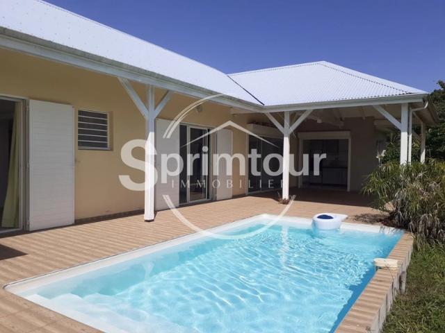 VILLA T4 121m2 97170 PETIT BOURG