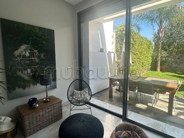Villa t4 vide– 3 chambres – piscine